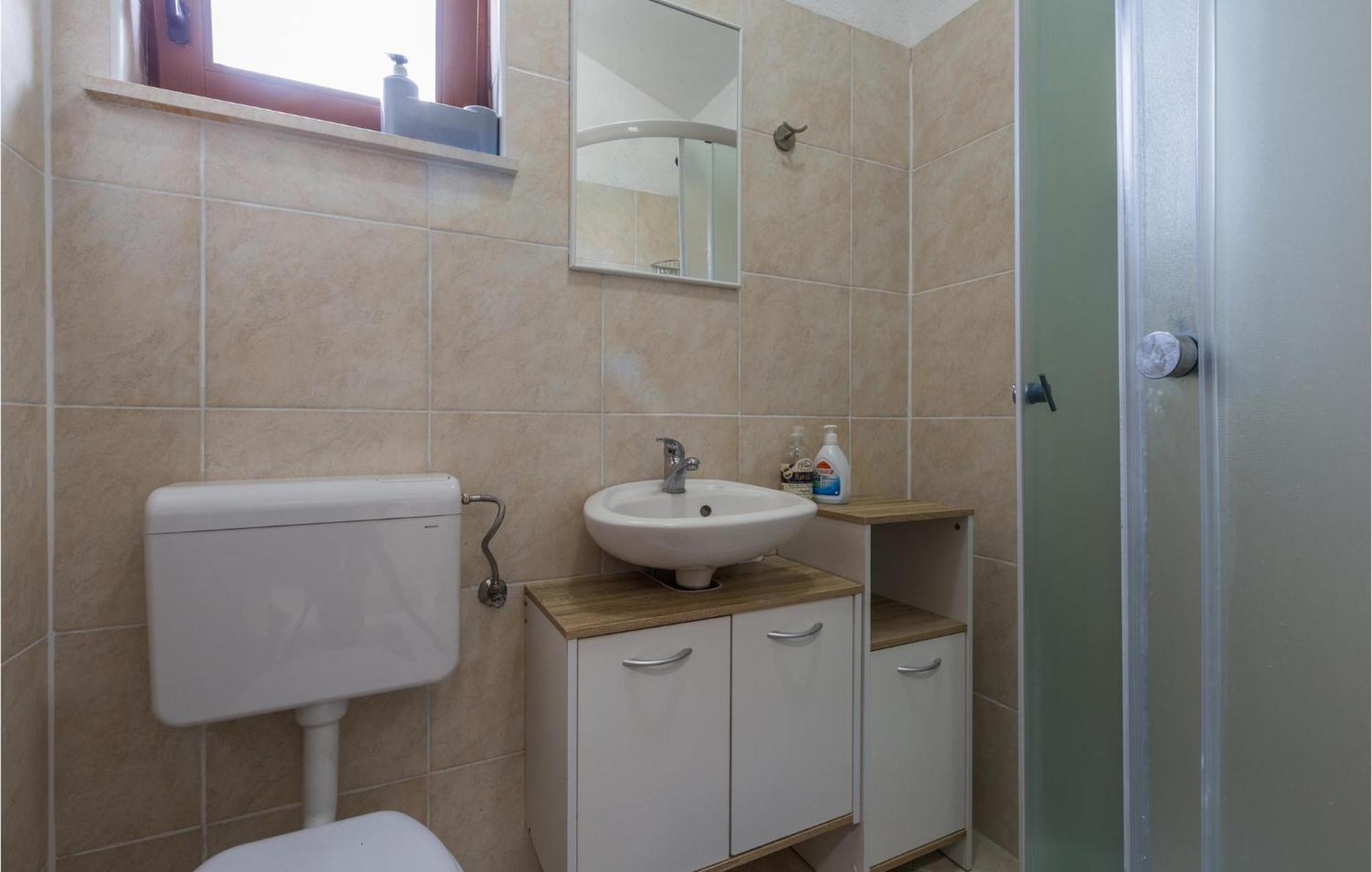 Beautiful Apartment In Jadreski With Wifi Kültér fotó